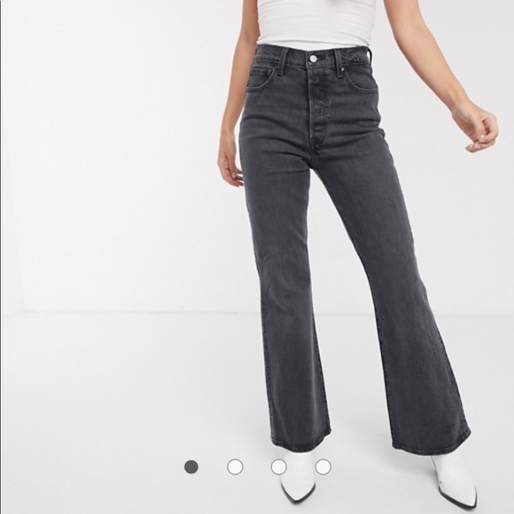 Levi’s Ribcage Flare You only live Twice Jeans - Picture 5 of 12